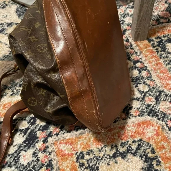 Purse no longer has fringe! Braided sides. - Picture 8 of 9